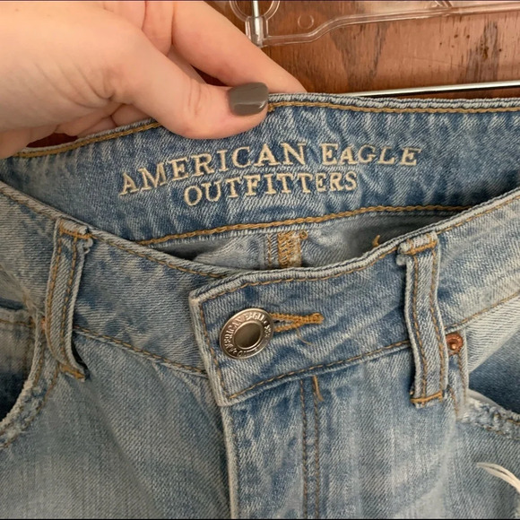 American Eagle Tom Girl Distressed Button Fly Jeans - Picture 4 of 6